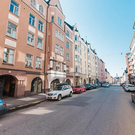 Small In Design District Апартаменты